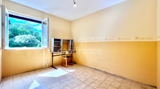 Family home to renovate with 7 bedrooms