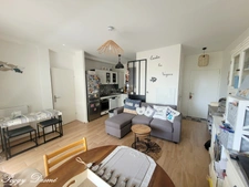 Apartment for sale, 3 rooms, LA ROCHELLE (17) - 2 bedrooms, Terrace, Parking space