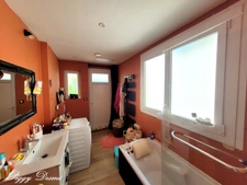 House for sale, 8 rooms, SAINTES (17) - Double living room, 4 bedrooms, office, terrace, garden