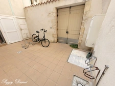 Apartment for sale, 1 room, LA ROCHELLE (17) - Historic heart of La Rochelle - 200m from the Central Market 