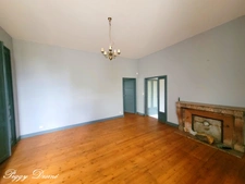 Property for sale 14 rooms SAINT JEAN D'ANGELY (17) - Former wine estate, Building of 940 m2, Manor house, Outbuildings.