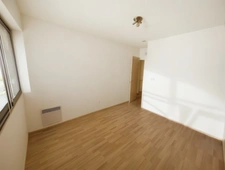 4-room apartment for rent in La Rochelle (17) - La Genette district, 2 bedrooms, terrace, private parking in the residence