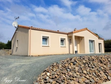 Maison à vendre 5 pièces MONCOUTANT (79) - Maison plain-pied 100 m2 habitables + Pièce attenante de 29 m2
