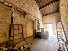 Property for sale 14 rooms SAINT JEAN D'ANGELY (17) - Former wine estate, Building of 940 m2, Manor house, Outbuildings.