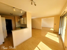 4-room apartment for rent in La Rochelle (17) - La Genette district, 2 bedrooms, terrace, private parking in the residence