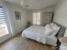 Maison à vendre 6 pièces SAINT ROGATIEN (17) - 152 m2 habitables - 4 chambres - 2 patios - Garage 41 m2 - Piscine - Jacuzzi
