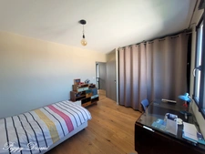 House for sale in L'HOUMEAU (17), 6 rooms - 173 m² - 1100 m² plot - 4 bedrooms, 1 office - Heated swimming pool - Double garage