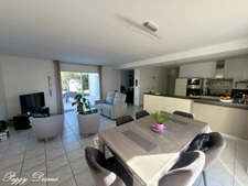 Maison à vendre 6 pièces SAINT XANDRE (17) - Plain-pied - 120 m2 habitables Maison principale et Studio indépendant - Parcelle 614 m2