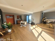 House for sale in L'HOUMEAU (17), 6 rooms - 173 m² - 1100 m² plot - 4 bedrooms, 1 office - Heated swimming pool - Double garage