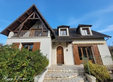 Maison à vendre 7 pièces CHAMBRAY LES TOURS (37) - 5 chambres + 1 bureau - 150 m2 habitables + 70 m2 sous-sol - Jardin