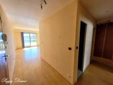 4-room apartment for rent in La Rochelle (17) - La Genette district, 2 bedrooms, terrace, private parking in the residence