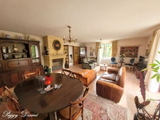 Maison à vendre 7 pièces PERIGNY (17) - Elégante maison de plain-pied de 144 m2 aux portes de La Rochelle - Double séjour- 4 chambres - Double garage - Sauna - Parcelle de 758 m2