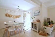 Property for sale south of AIX EN PROVENCE (13), 230 sqm on a 4,000 sqm plot, 6 bedrooms, garage, pool, jacuzzis, sauna