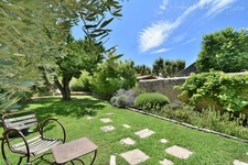 350 sqm 19TH CENTURY STONE-BUILT VILLAGE HOUSE for sale, 7 bedrooms, garden, swimming pool, garage, near LOURMARIN