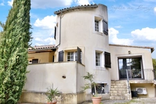 House for sale 11 rooms AIX EN PROVENCE (13), 255 sqm on 5,000 sqm, 5 bedrooms, 3 offices, swimming pool