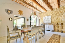 350 sqm 19TH CENTURY STONE-BUILT VILLAGE HOUSE for sale, 7 bedrooms, garden, swimming pool, garage, in the Aix-en-Provence countryside