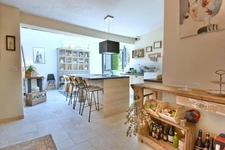Property for sale south of AIX EN PROVENCE (13), 230 sqm on a 4,000 sqm plot, 6 bedrooms, garage, pool, jacuzzis, sauna