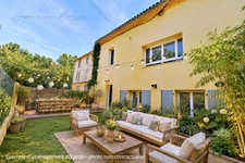 Apartment for sale, 5 rooms, AIX EN PROVENCE (13) - 118 m², 3 bedrooms, private garden, in a 5,000 m² park