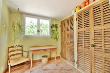Maison à vendre 10 pièces EGUILLES (13), maison avec dépendances de 215 m², sur 3 230 m² avec piscine