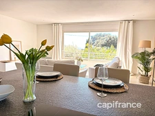 6-room apartment for sale near La Ciotat (13) with sea and garden views