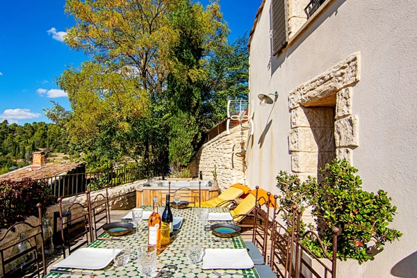 Ancienne bergerie à vendre 5 pièces à 25mn au nord d'AIX EN PROVENCE (13), 120 m2, terrasse et vue panoramique