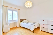 House for sale 11 rooms AIX EN PROVENCE (13), 255 sqm on 5,000 sqm, 5 bedrooms, 3 offices, swimming pool
