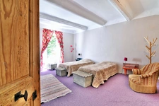 350 sqm 19TH CENTURY STONE-BUILT VILLAGE HOUSE for sale, 7 bedrooms, garden, swimming pool, garage, near LOURMARIN