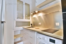 Renovated apartment for sale in Marseille 7th arrondissement (13), 3 rooms, 40 m², 50 m from the Catalans beach