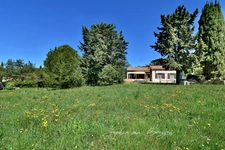 Land for sale EGUILLES (13), 2,800 sqm serviced, to build 1 or 2 houses