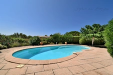 *** UNDER COMPROMISE *** Dpt Var (83), for sale SANARY SUR MER - VILLA OF 175 m² ON 1,400 m² - PANORAMIC VIEW - SWIMMING POOL