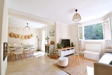 Property for sale south of AIX EN PROVENCE (13), 230 sqm on a 4,000 sqm plot, 6 bedrooms, garage, pool, jacuzzis, sauna