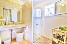 Maison à vendre 7 pièces SAINT MARC JAUMEGARDE (13), de 140 m² sur plus de 1 400 m², 4 chambres, au calme