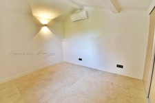 Apartment for sale, 5 rooms, AIX EN PROVENCE (13) - 118 m², 3 bedrooms, private garden, in a 5,000 m² park