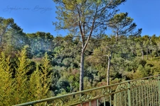 House for sale within walking distance of Bouc-Bel-Air village (13), nature views, 160 m2, 5 bedrooms, pool, 500 m2 garden, basement