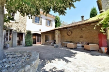 350 sqm 19TH CENTURY STONE-BUILT VILLAGE HOUSE for sale, 7 bedrooms, garden, swimming pool, garage, near LOURMARIN