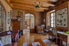 À Vendre - Magnifique Château Néo-Renaissance au Cœur du Pays Vert, Cantal
