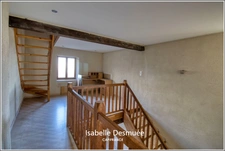  Maison 105 m² + grange 150 m² – Fort potentiel – Rives