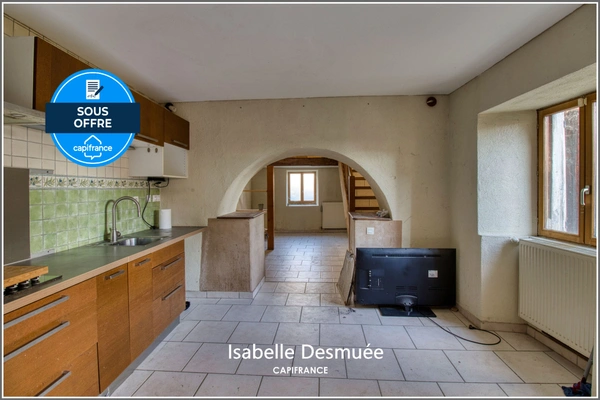 Maison de ville avec grange attenante – Fort potentiel habitation & investissement