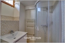 Maison familiale 4 chambres avec cour et stationnement – Proche gare – Tullins 