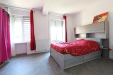 Maison à vendre 6 pièces  avec jardin 3 chambres + bureau TAUXIERES MUTRY (51)