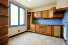 Maison de 144 m² à vendre. 8 pièces dont 5 chambres située coteaux est d'EPERNAY (51)