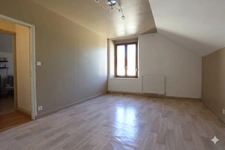 Maison à vendre 6 pièces  avec jardin 3 chambres + bureau TAUXIERES MUTRY (51)