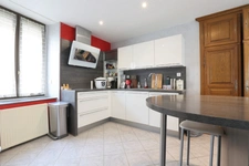 Dpt Marne (51), à vendre BISSEUIL Un ensemble de 4 gîtes en excellent état dont 12 chambres. Avec terrain et petite salle.