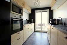 Maison à vendre 6 pièces avec garage en sous sol et jardin plat SAINT MARTIN SUR LE PRE (51)