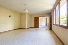 Maison de 144 m² à vendre. 8 pièces dont 5 chambres située coteaux est d'EPERNAY (51)