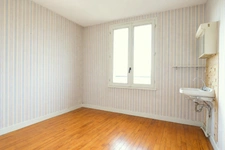 Maison de 144 m² à vendre. 8 pièces dont 5 chambres située coteaux est d'EPERNAY (51)