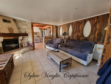 Maison de plain-pied - 5 pièces - 3 chambres - SAINT PIERRE D'EYRAUD (24) - Terrain 35251 m²
