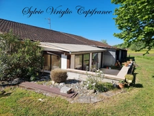 Maison de plain-pied - 5 pièces - 3 chambres - SAINT PIERRE D'EYRAUD (24) - Terrain 35251 m²