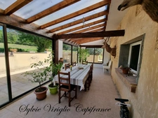 Maison de plain-pied - 5 pièces - 3 chambres - SAINT PIERRE D'EYRAUD (24) - Terrain 35251 m²