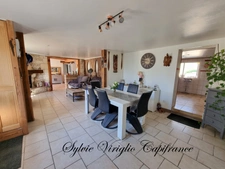 Maison de plain-pied - 5 pièces - 3 chambres - SAINT PIERRE D'EYRAUD (24) - Terrain 35251 m²